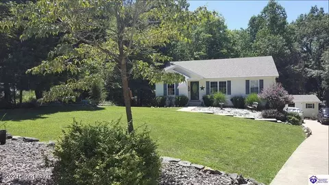 5 Daisy Ln, Brandenburg, KY 40108