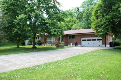 10220 Dodge Ln, Louisville, KY 40272