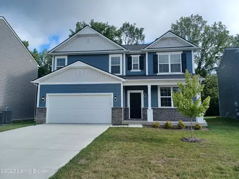 11922 Wooden Trace Dr, Louisville, KY 40229