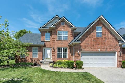 1208 Crosstimbers Dr, Louisville, KY 40245