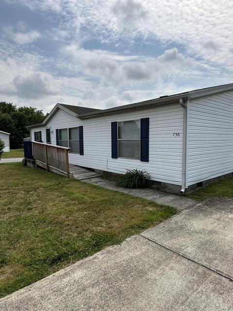 736 Summit Dr, Shelbyville, KY 40065