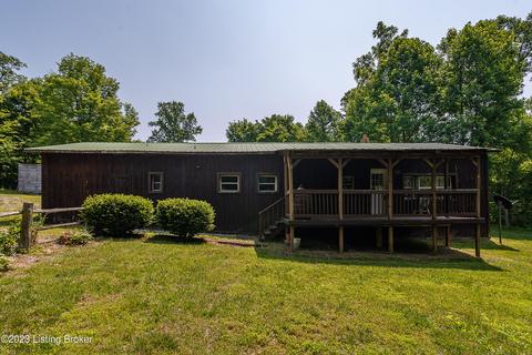 9251 Noland Rd, Pekin, IN 47165