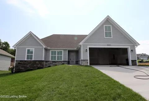 6302 Larkgrove Dr, Louisville, KY 40229