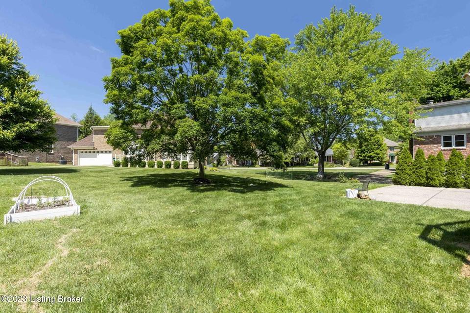  702 Sentry Way, Louisville, KY 40223 photo 47