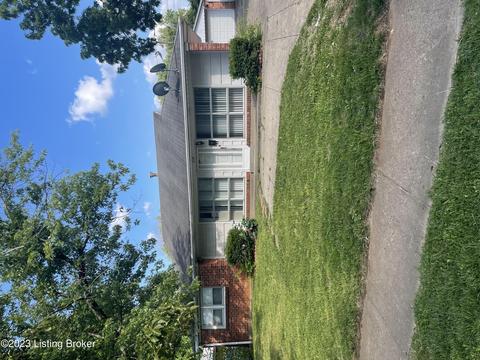 2118 Goldsmith Ln, Louisville, KY 40218