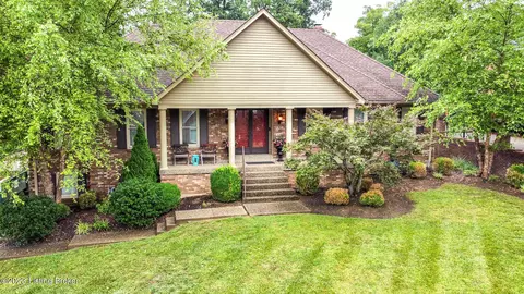1921 Riva Ridge Rd, Louisville, KY 40214
