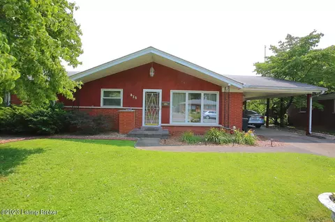 835 W Larkspur Dr, Jeffersonville, IN 47130