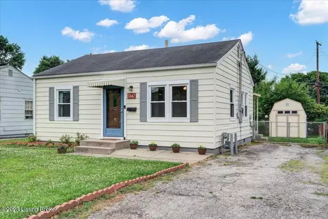 1347 Trinity Park Dr, Louisville, KY 40213