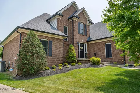 4707 Saratoga Springs Ct, Louisville, KY 40299