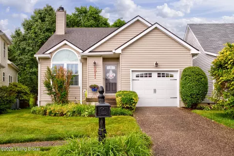 3911 Mimosa View Dr, Louisville, KY 40299