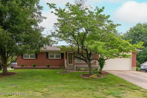 2207 Pikes Peak Blvd, Louisville, KY 40214