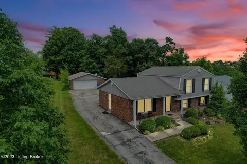 7422 W Orchard Grass Blvd, Crestwood, KY 40014