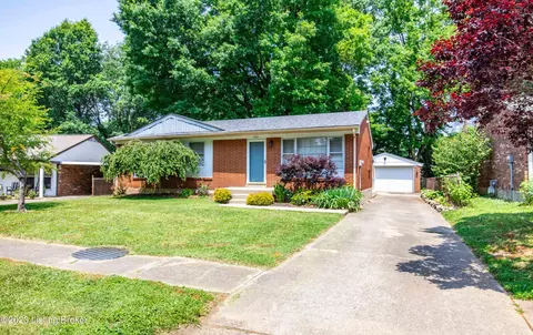2010 Meadowgate Ln, Louisville, KY 40223