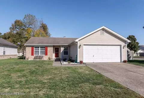 3738 Sonoma Ln, Louisville, KY 40219