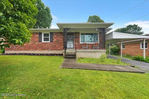6206 Green Manor Dr, Louisville, KY 40228
