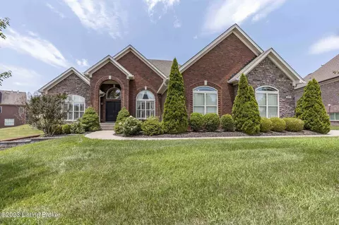 18721 Willington Cir, Louisville, KY 40245