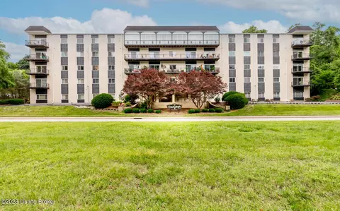 740 Zorn Ave #4J, Louisville, KY 40206