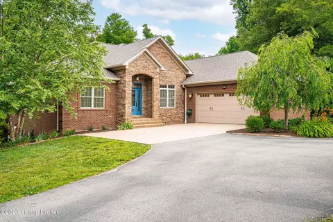4201 Emma Lou Dr, Floyds Knobs, IN 47119 photo 3