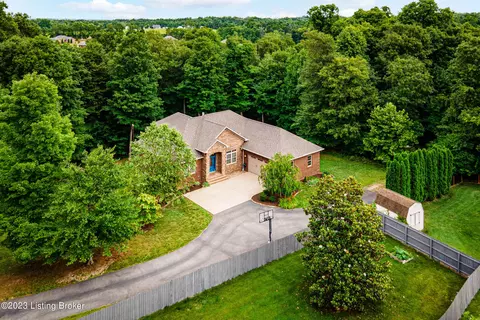4201 Emma Lou Dr, Floyds Knobs, IN 47119