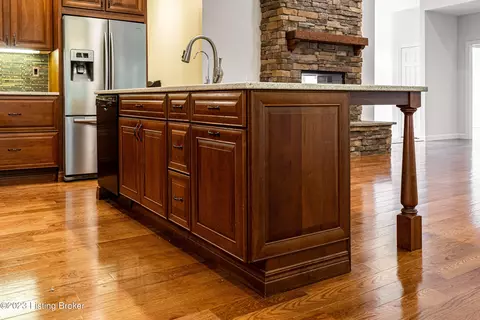 4201 Emma Lou Dr, Floyds Knobs, IN 47119 photo 18
