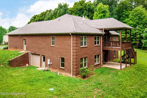 4201 Emma Lou Dr, Floyds Knobs, IN 47119 photo 4