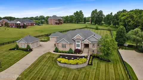 762 Peach Orchard Cir, Fisherville, KY 40023