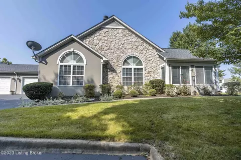 206 Troon Ct, Louisville, KY 40245