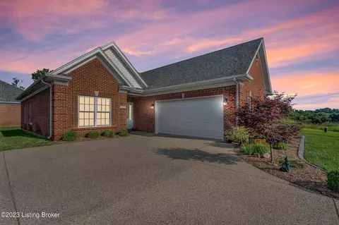 6916 Brett Frazier Dr, Louisville, KY 40291