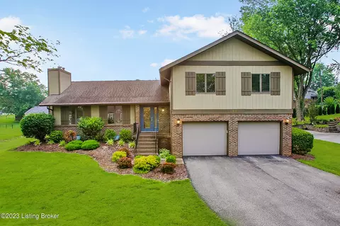 105 Mcmakin Mnr, La Grange, KY 40031