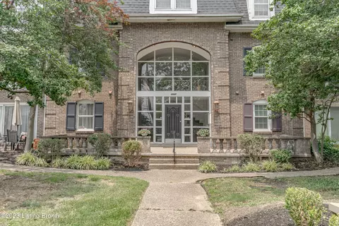 2845 Hikes Ln #107, Louisville, KY 40218