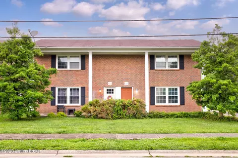 8319 Damascus Cir, Louisville, KY 40228