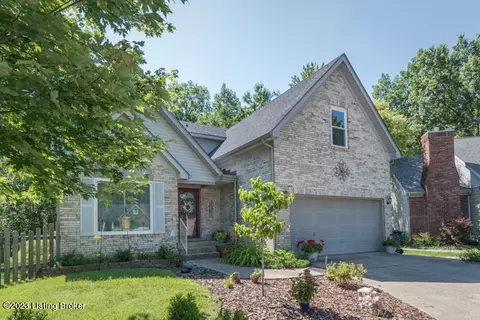 6425 Labor Ln, Louisville, KY 40291