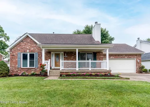 8717 Brittany Dr, Louisville, KY 40220