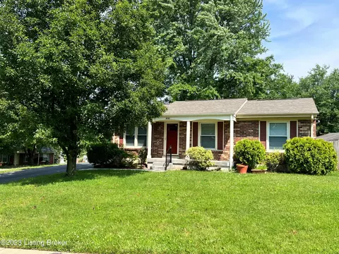 9101 Satinwood Ct, Louisville, KY 40229