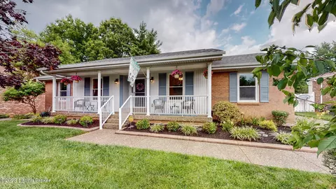 9805 Tamarisk Pkwy, Louisville, KY 40223