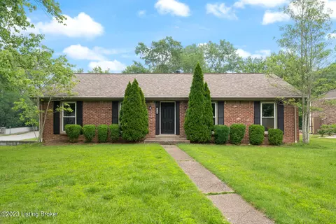 4730 Shenandoah Dr, Louisville, KY 40241