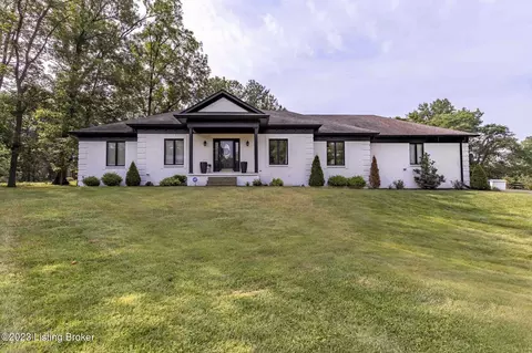 7701 Cambridge Ct, Crestwood, KY 40014
