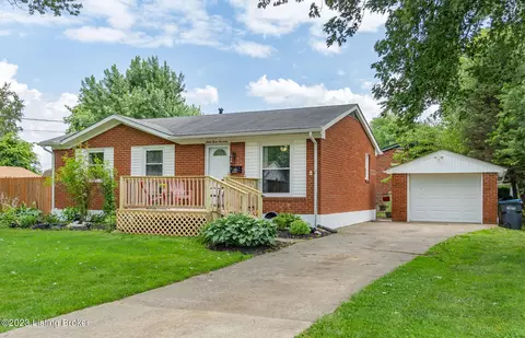 6314 Goalby Dr, Louisville, KY 40258