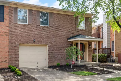 103 Gardiner Lake Rd, Louisville, KY 40205