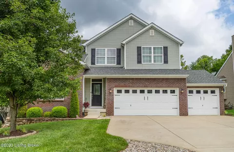 10220 Hornbeam Blvd, Louisville, KY 40228