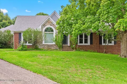 4402 Gothic Ct, Louisville, KY 40299