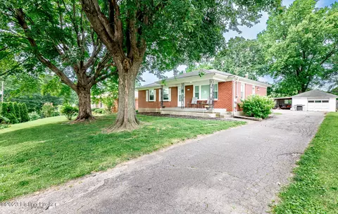 9210 Matilda Ct, Louisville, KY 40229