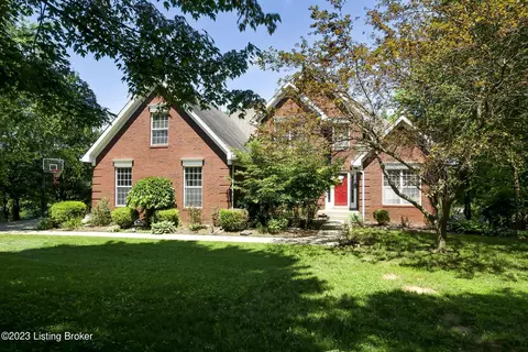 480 Willowbrook Dr, Fisherville, KY 40023