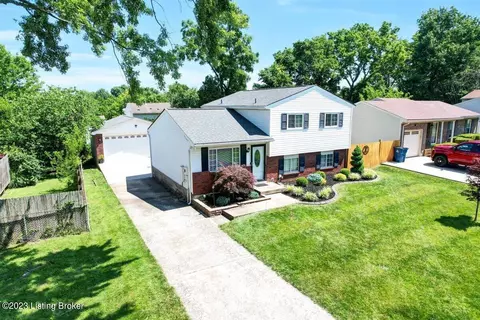 5003 Woodsend Rd, Louisville, KY 40229