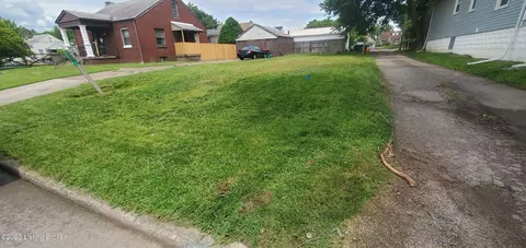 2615 S 6th St, Louisville, KY 40208
