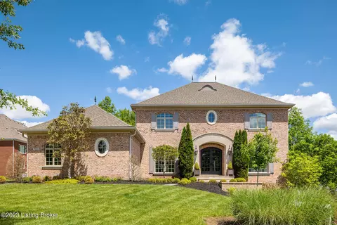 7602 Ashleywood Dr, Louisville, KY 40241
