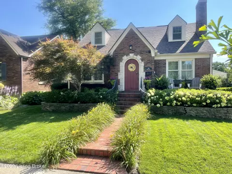 518 Oxford Pl, Louisville, KY 40207