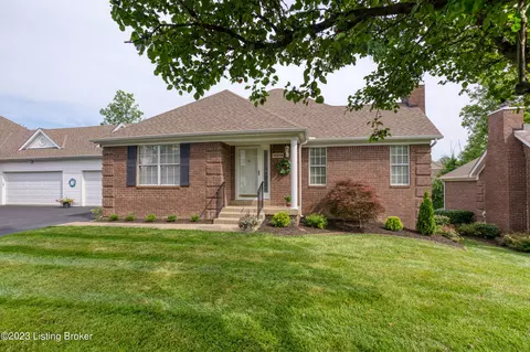 10819 Glenway Pl, Louisville, KY 40291