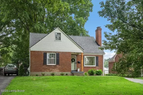 3011 Eagle Pass, Louisville, KY 40217
