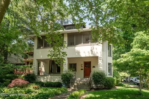 2541 Cherokee Pkwy #1, Louisville, KY 40204